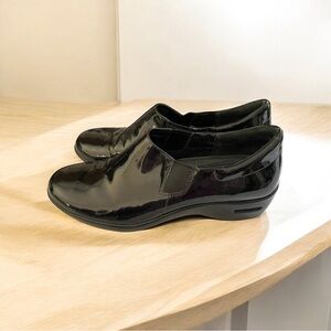 Cole Haan Womens Nikeair Shoes Size 8B Black Patent Leather Waterproof